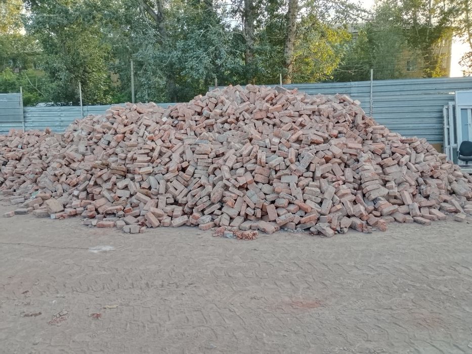 Продам кирпич красный