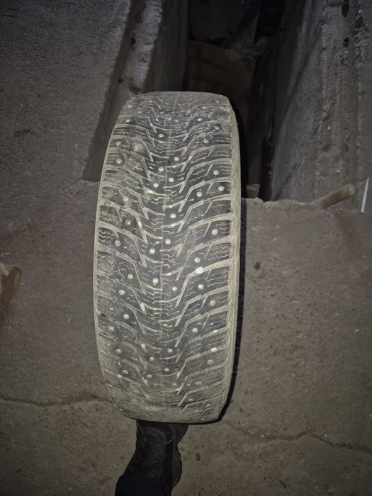 Зимние шины в хорошем состоянии!!!
