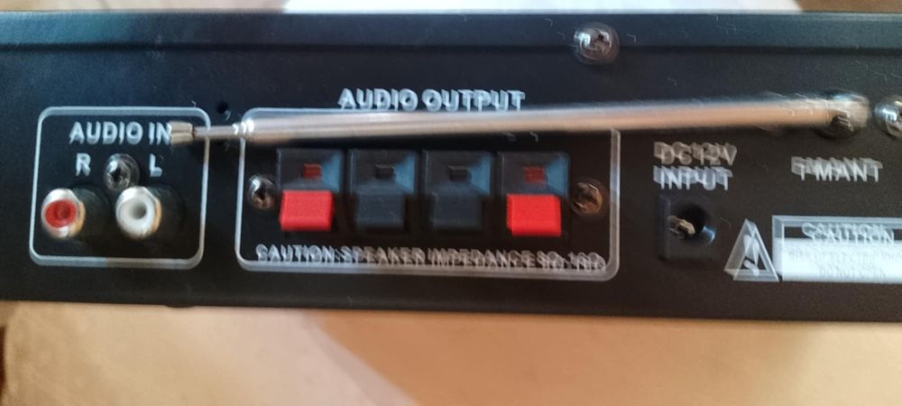 Vând amplificator 250 wați