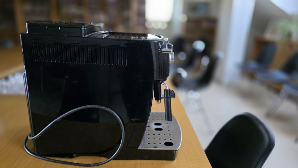 Кафеавтомат De'Longhi Magnifica S  

Технически характеристики:

Разме