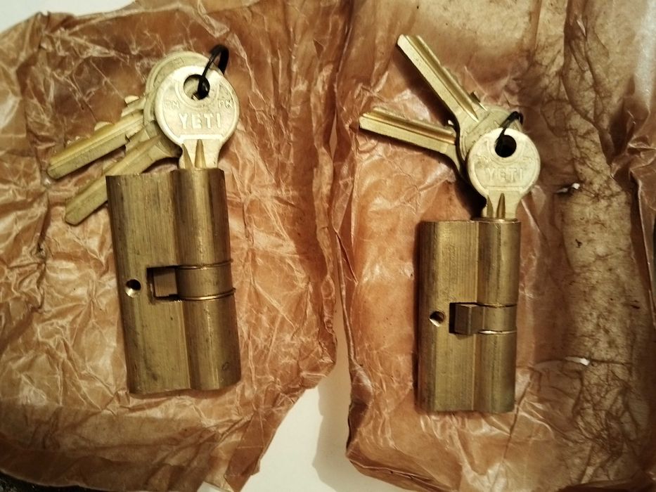 Антична розетка от месинг Патронник Yeti с 3 ключа Секретни брави