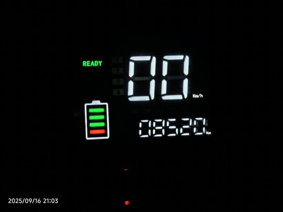 2024 yil skuter holati yaxshi