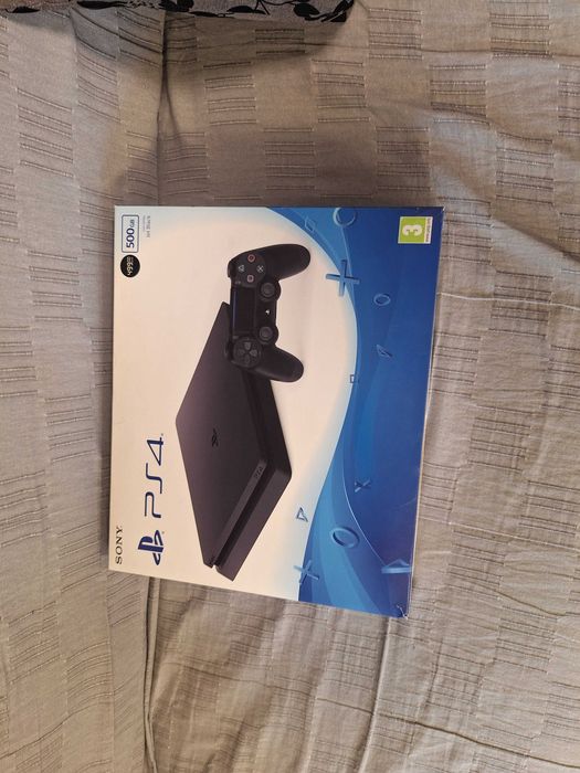 Play Station 4