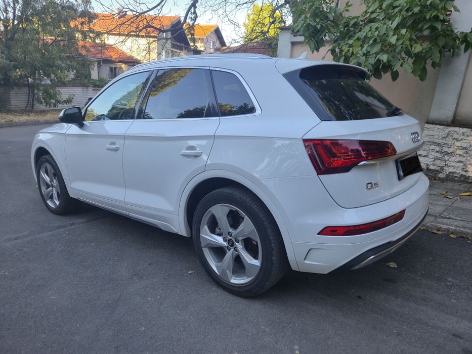 Audi Q5 2021 година
