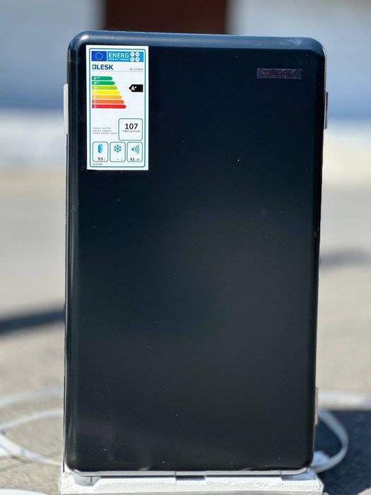 Blesk BL-121SLBОбъем: 93 л.
Размер (В×Ш×Г): 85 × 48 × 50 см.