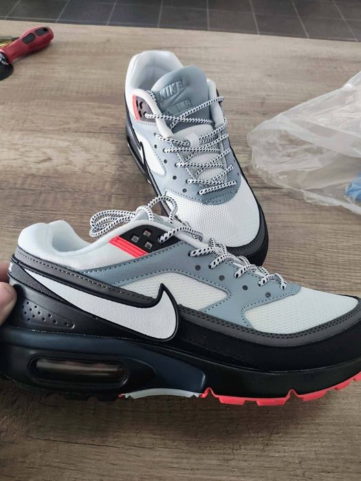 Nike AirMax  mărimea 41 (26 cm)