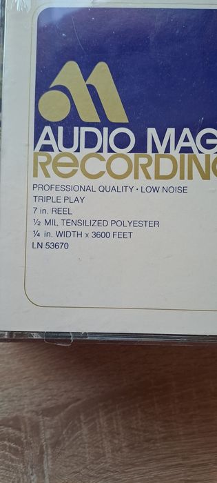 Banda magnetofon noua de 18 cm, neinregistrata