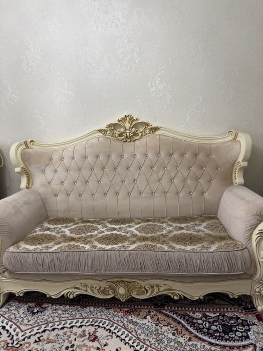 Продам диван и 2 кресла