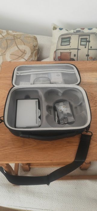 Dji neo Carcasa rigida + 2 acumulatori și încărcător dji Neo