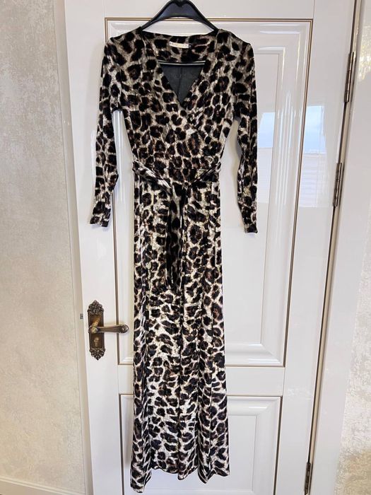 Женское шикарное платье из бархатной ткани