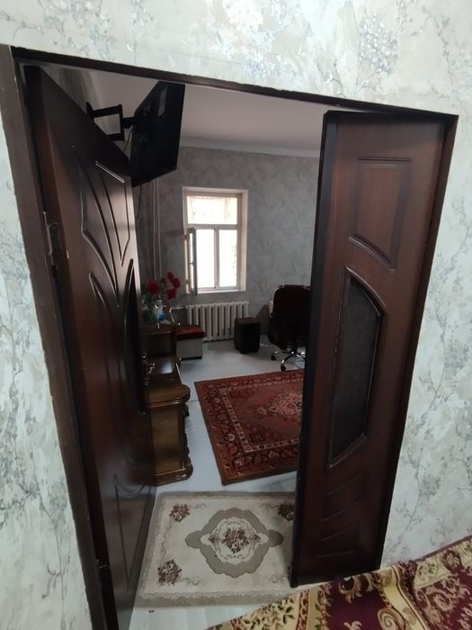 Продаётся 2-комнатная квартира (переделанная под 3-комнатную)