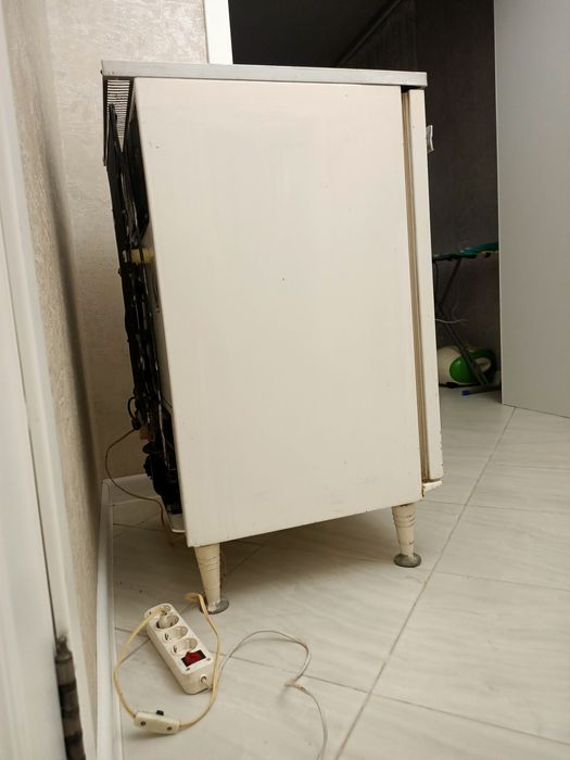 Продаю морозильную камеру