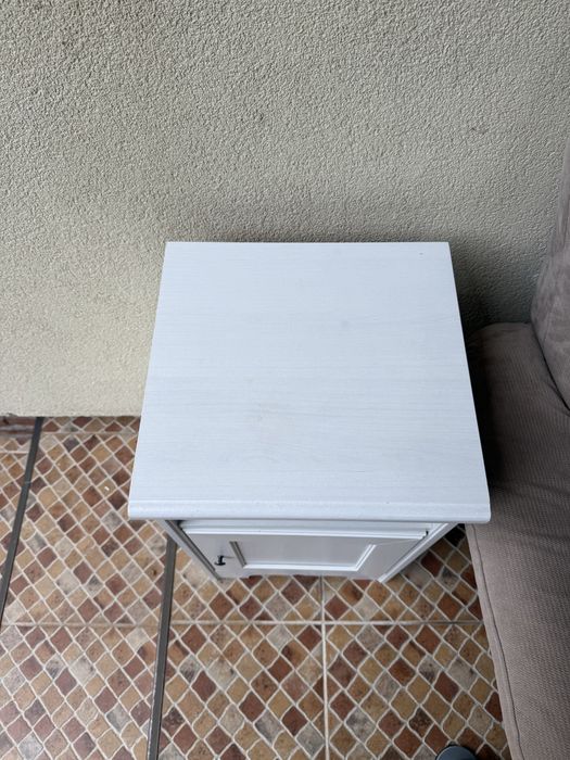 Set Noptiere IKEA din pal si melaminat