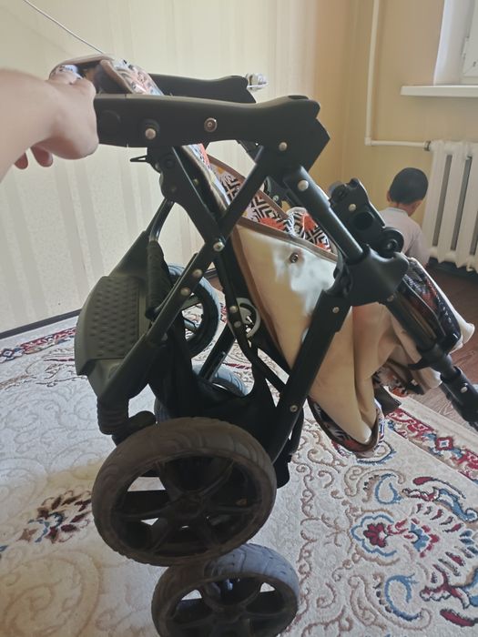 Россиская коляска 4 сезонный