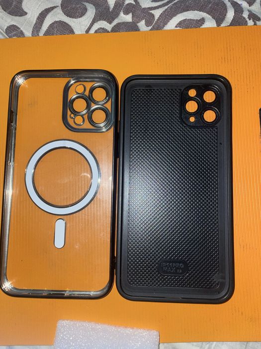 Vând husa de iphone 12 pro max