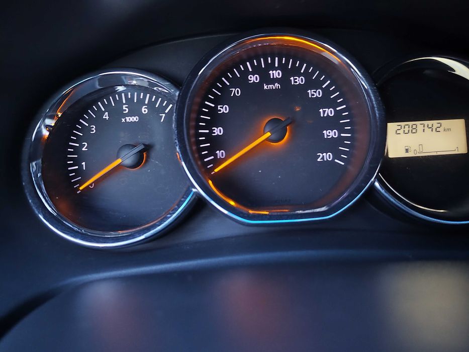 Срочно продам надежный автомобиль