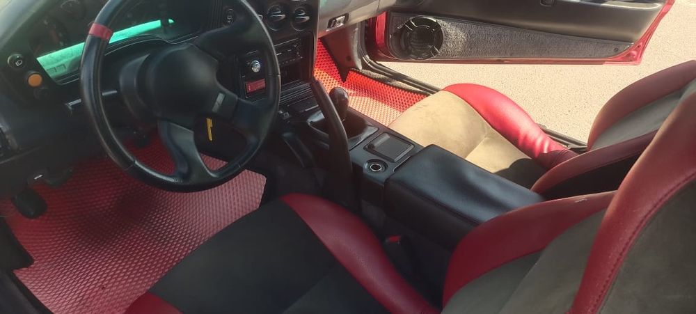 Продам машину эклипс