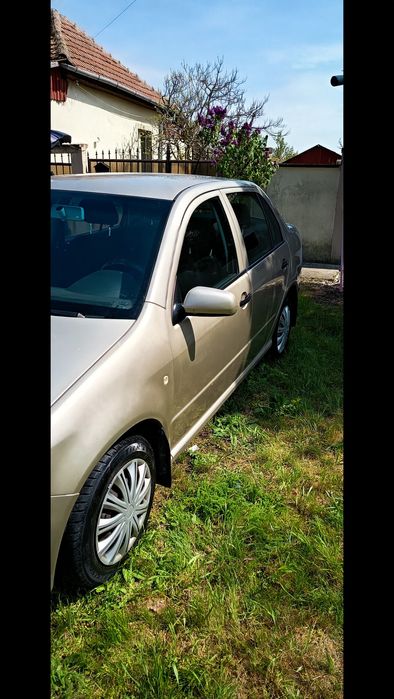 Vând Skoda Fabia Style