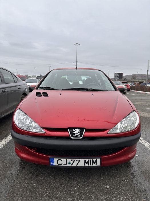 Vând  Peugeot  206 1.4 benzina ,An 2005