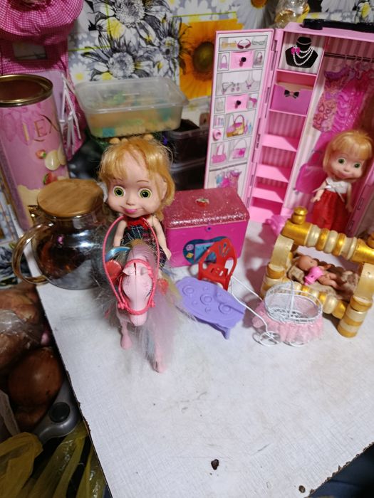 Продается   все для девочек