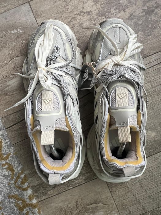Adidas XLG runner Deluxe