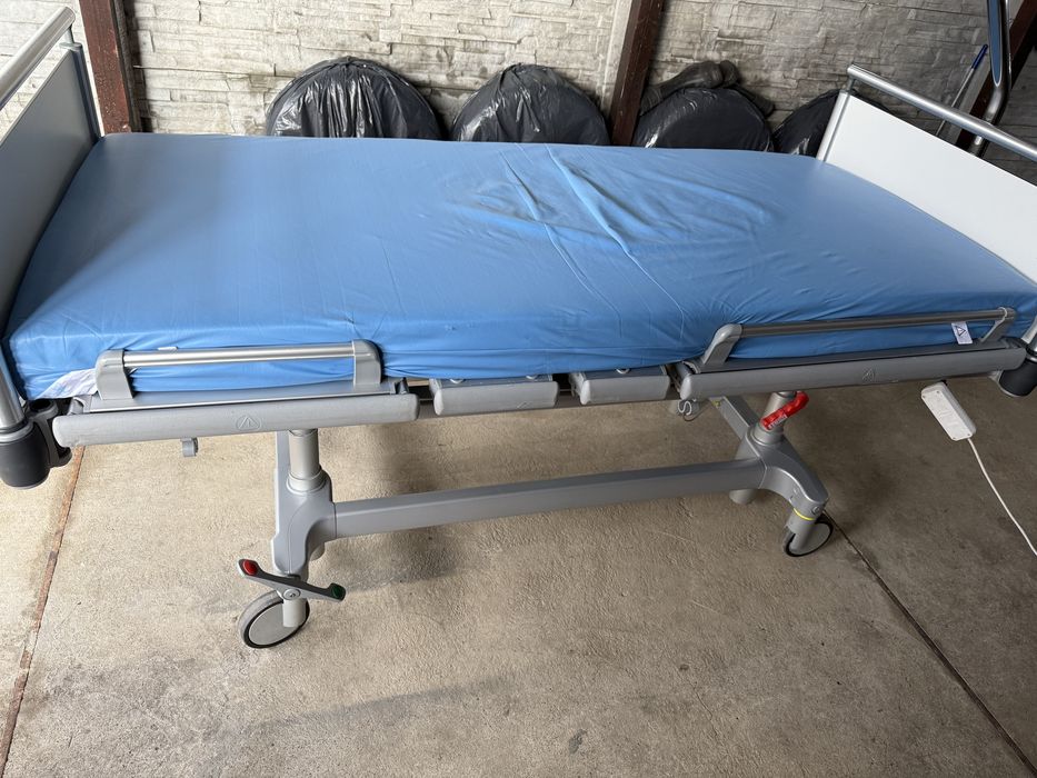 Pat medical electric ingrijire bolnavi la domiciliu Volker Kinikbett