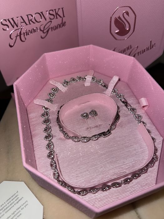 Set Swarovski Ariana Grande Love