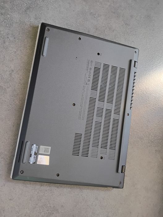 Laptop Lenovo - intel ultra 5 - Arc  - LTE - 5G