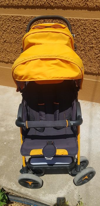 Количка за близнаци