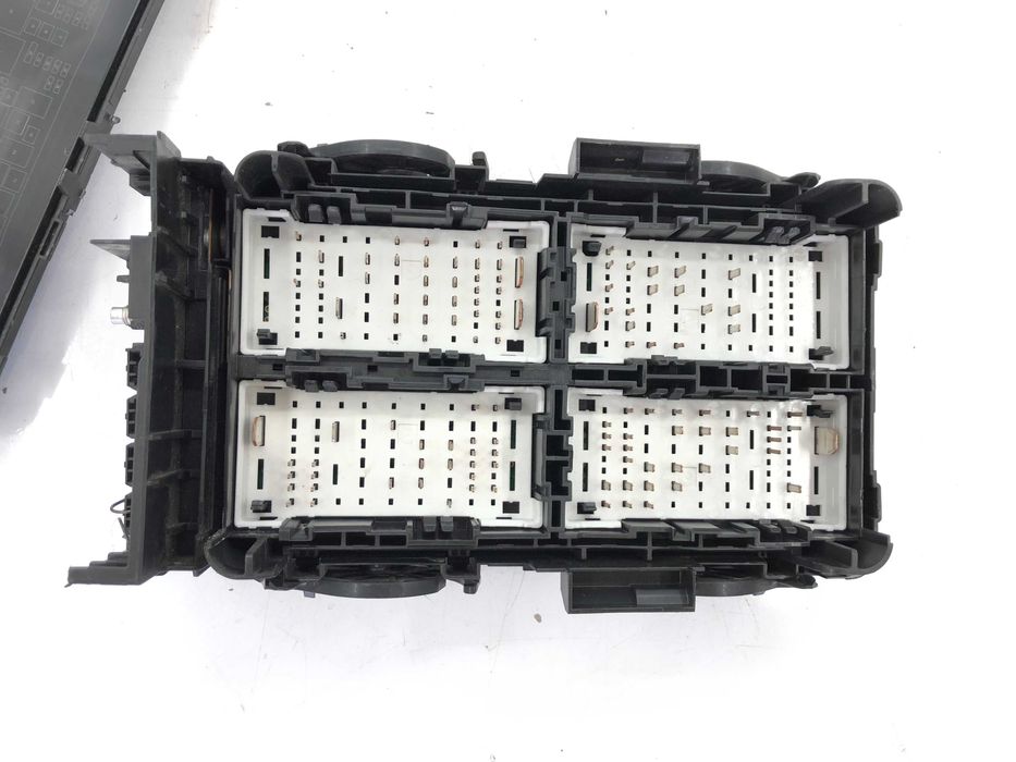 Бушониера Опел инсигниа Opel insignia b sport tourer z18 2018г