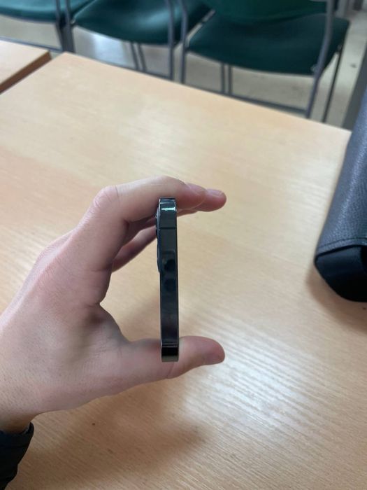 Iphone 12 pro srochni sotiladi