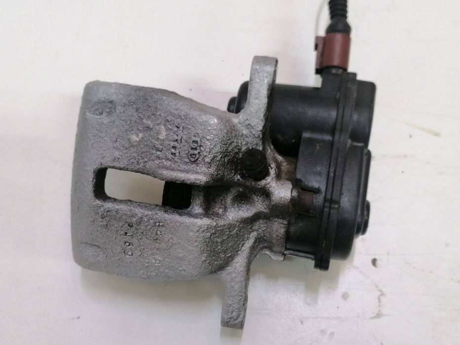 Etrier etrier stânga dreapta fata spate Audi A4 B8 A5