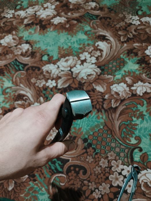 Продаю кусачки новые