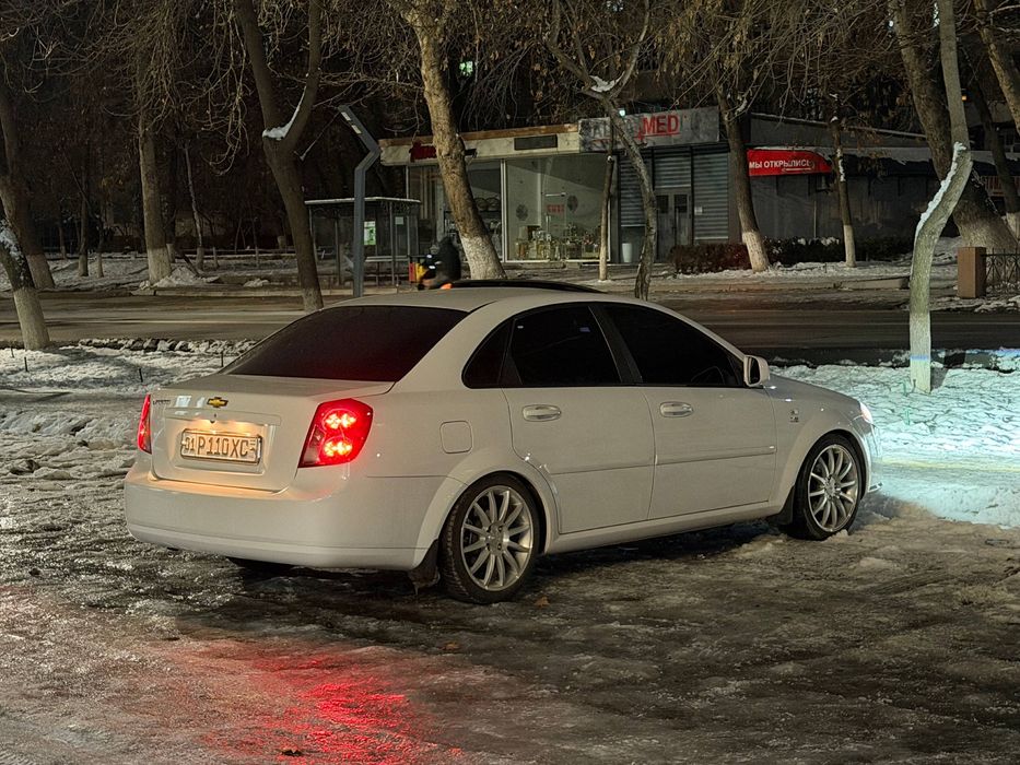 ОПТРА Диски R17 оригинал, ровные, без трещин