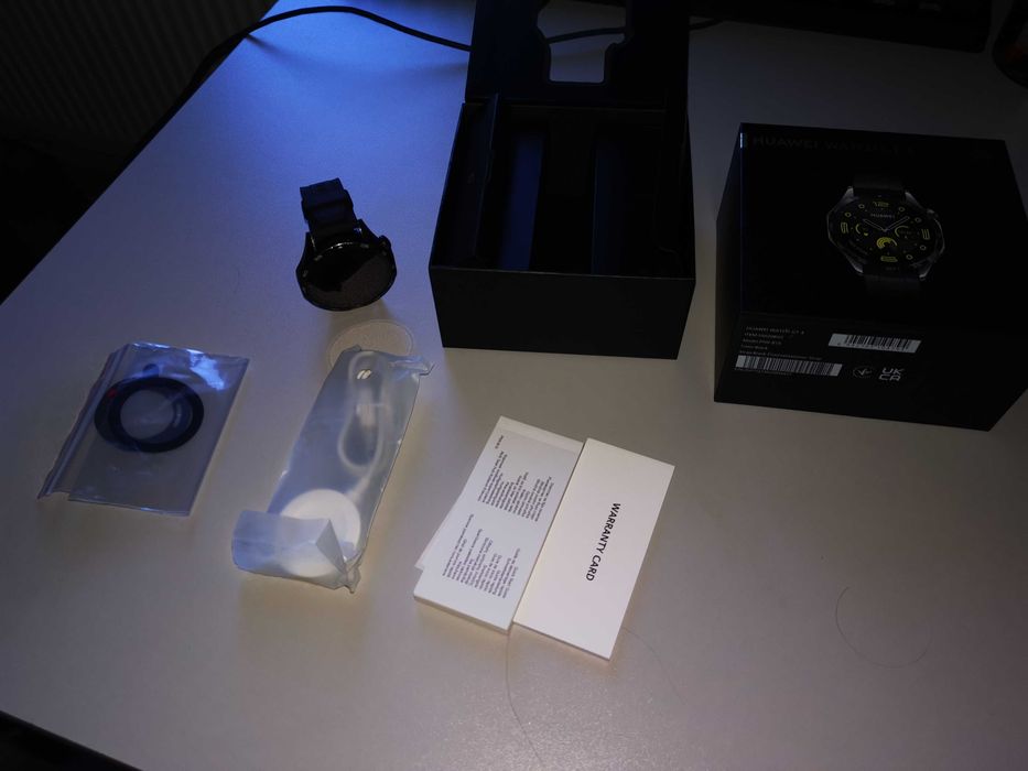 Huawei Watch GT 4 – ca nou, cutie + accesorii, preț redus
