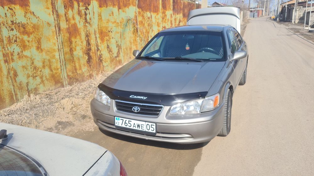 Тоиота камри срочно