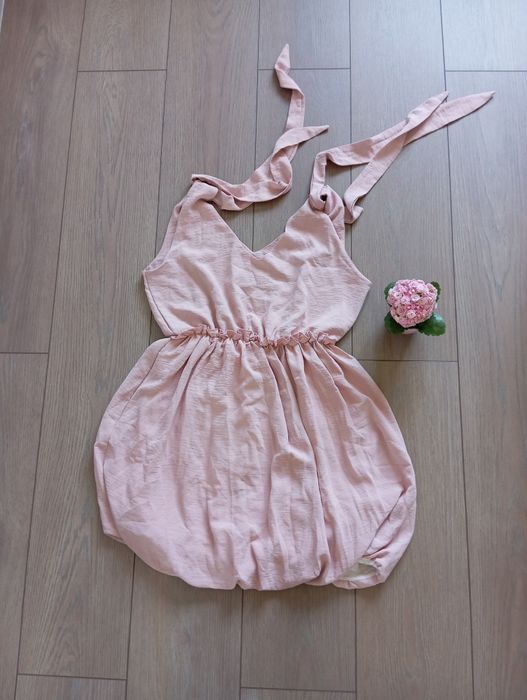 Нови роклички размер С