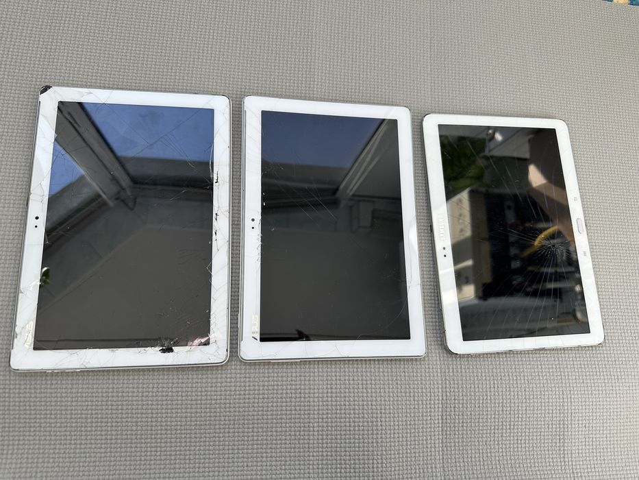 Tablete pentru piese sau materiale prețioase