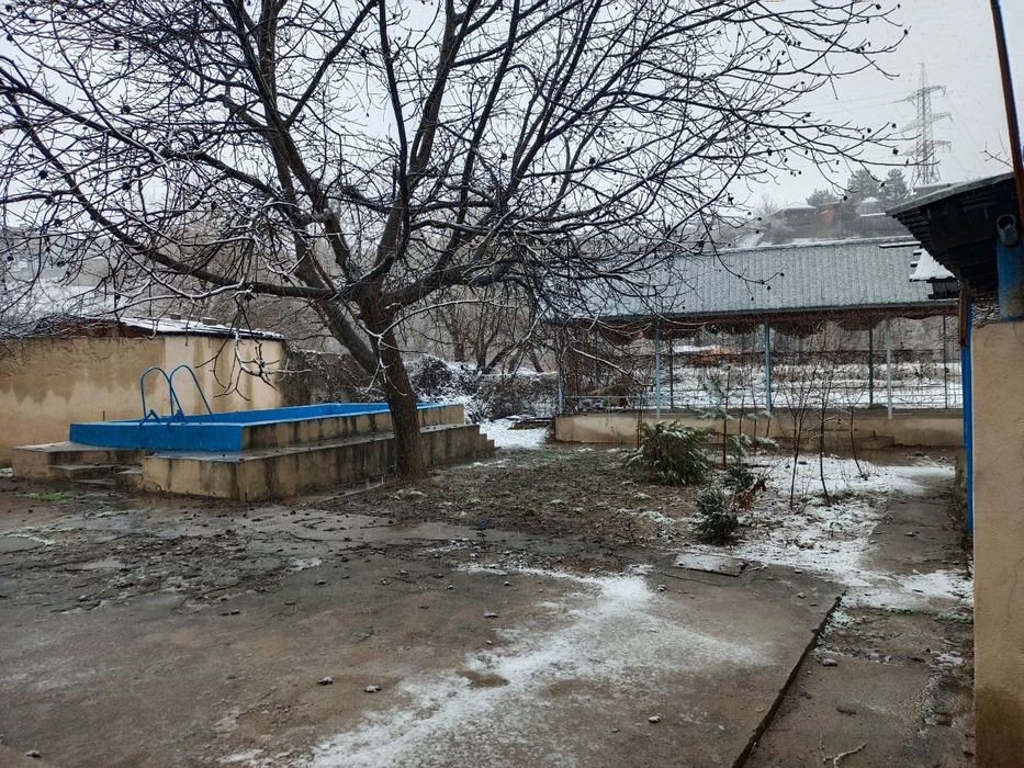 Продаётся дача на Чарваке