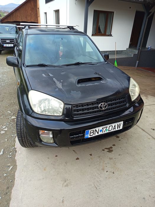Toyota RAV4 anul 2003
