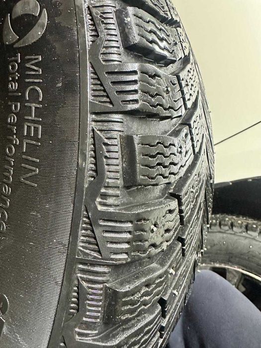 Зимние шины шипованные