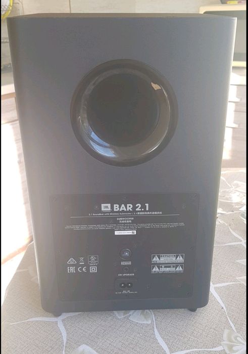 Бежична бас колона