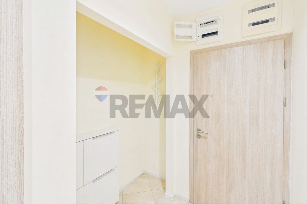 Продава се Двустаен апартамент в Варна, Аспарухово - 60 кв.м за 2367 €/кв.м - Снимка #7