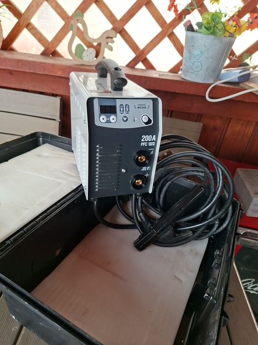 Aparat de sudura GYS 200A Nou