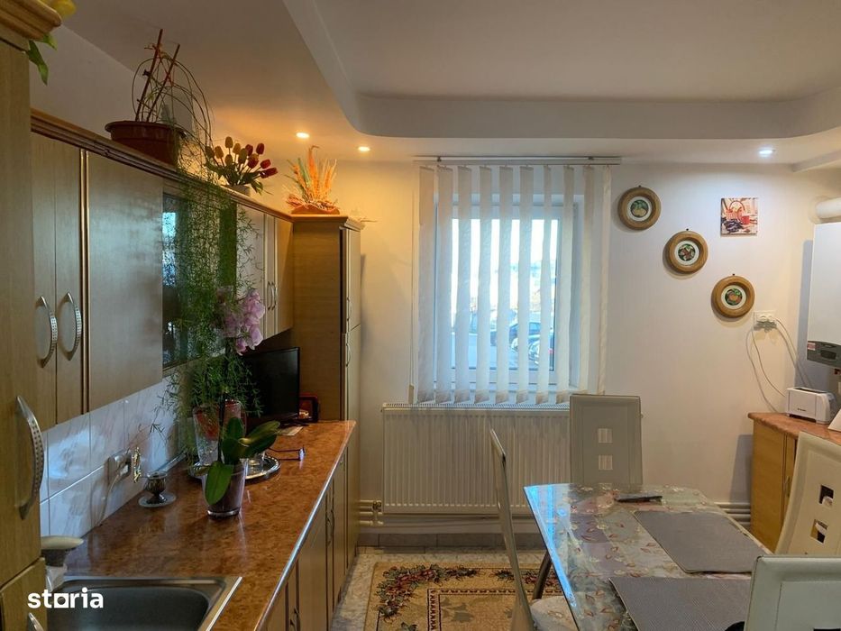 Apartament De Vanzare 3 Camere Siret