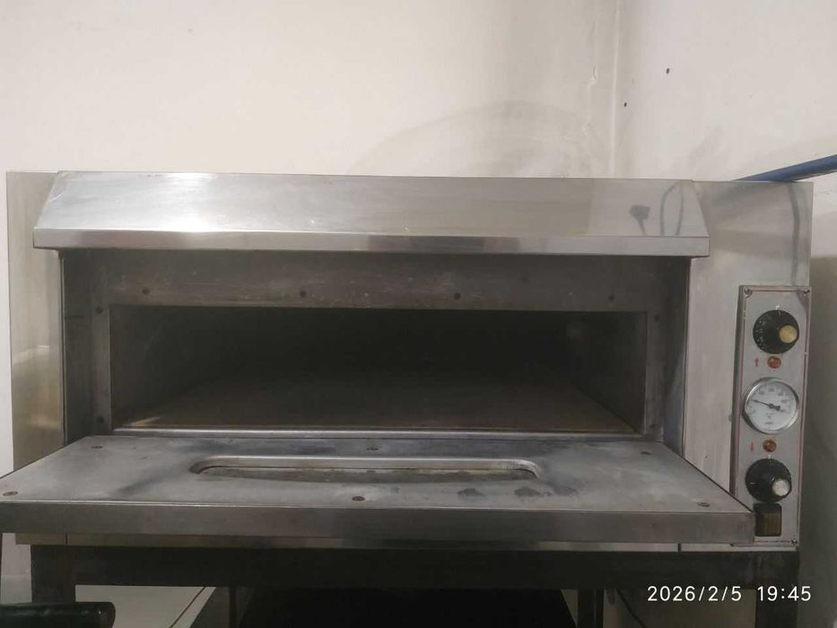 Печь итальянская б/у.