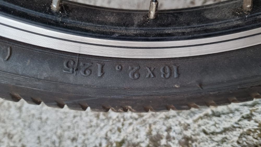 Колело Drag Rush 16" е детски велосипед + помощни колелца