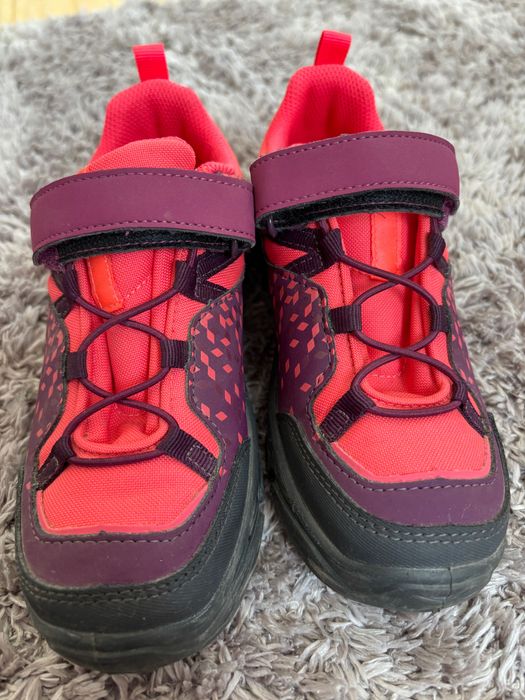 Обувки за момиче за ходене и туризъм