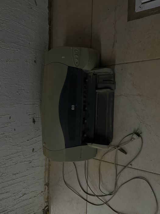 Принтер цветной HP DeskJet 1180c