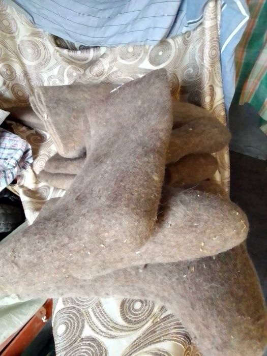 Валенки на резине и без.